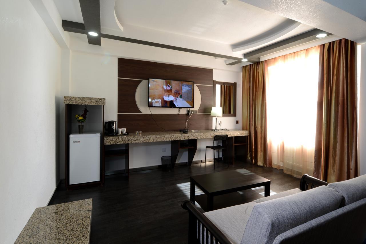 Zolo Hotel Ulaanbaatar Bagian luar foto