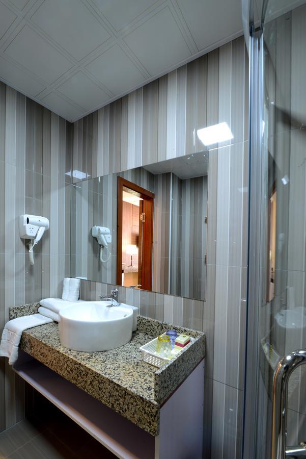 Zolo Hotel Ulaanbaatar Bagian luar foto