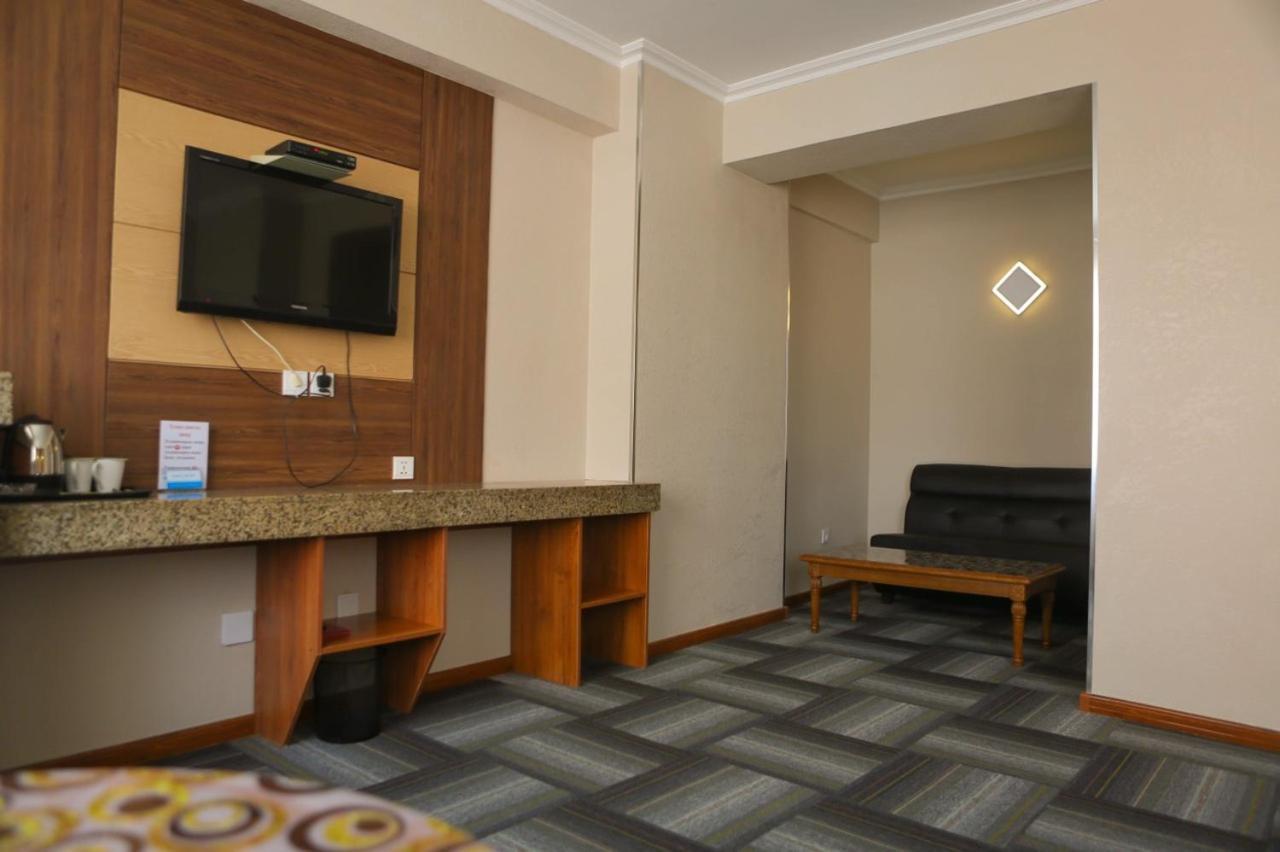 Zolo Hotel Ulaanbaatar Bagian luar foto